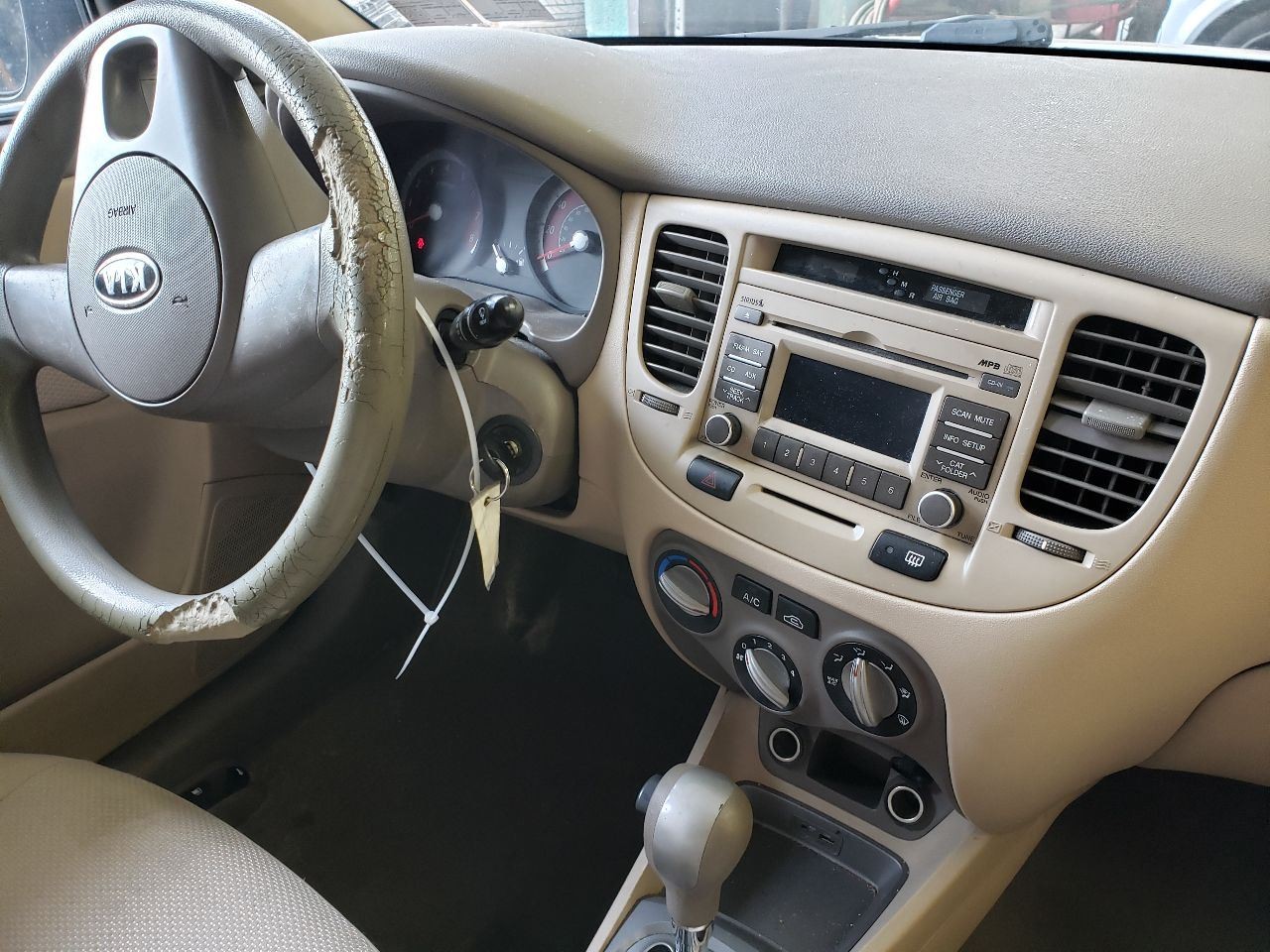 Audio Equipment Radio Receiver AM-FM-CD-MP3-satellite Fits 09-11 RIO 1197124