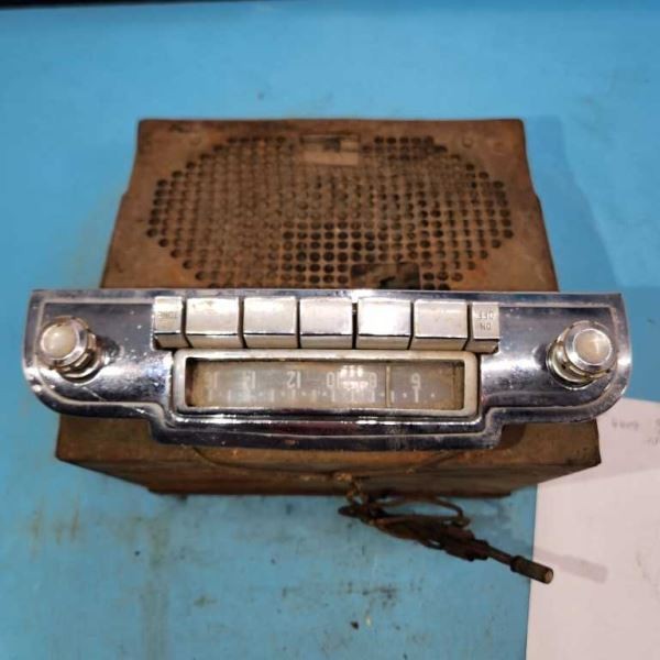AM/PB RADIO FOR PARTS FITS 1948 CADILLAC 1080382