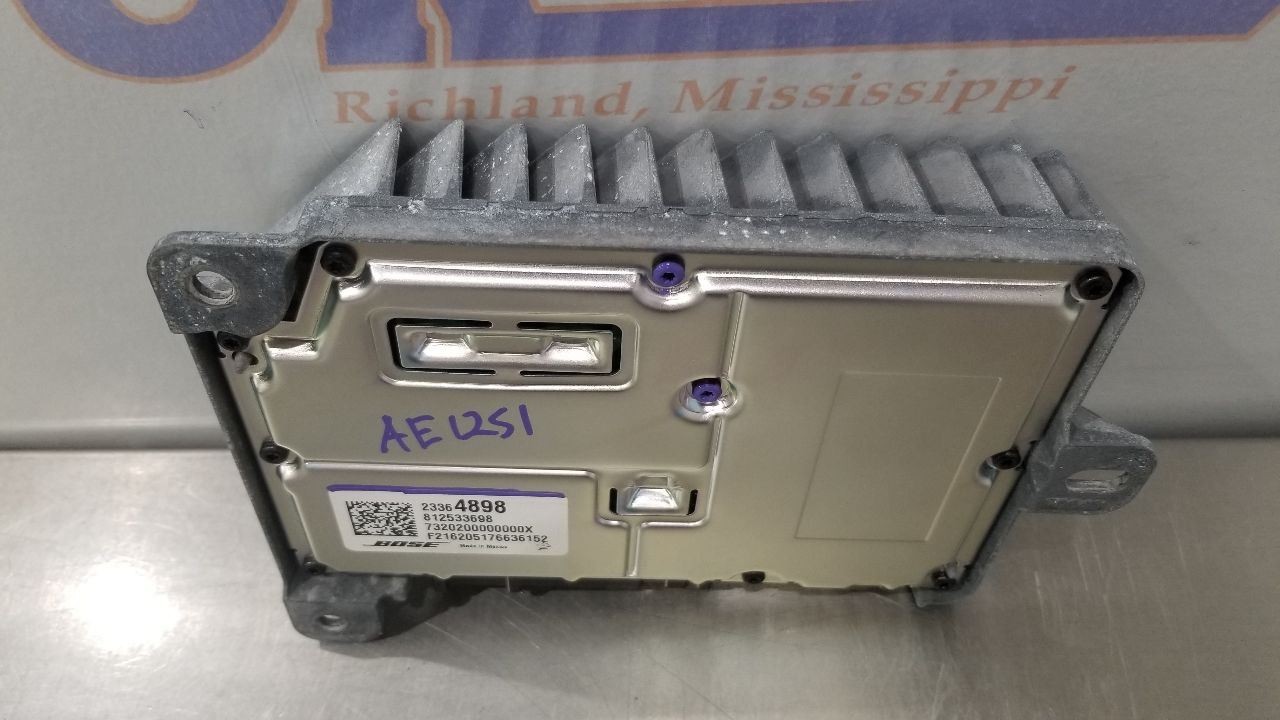 17 GMC SIERRA DENALI 1500 RADIO AUDIO AMPLIFIER 23364898