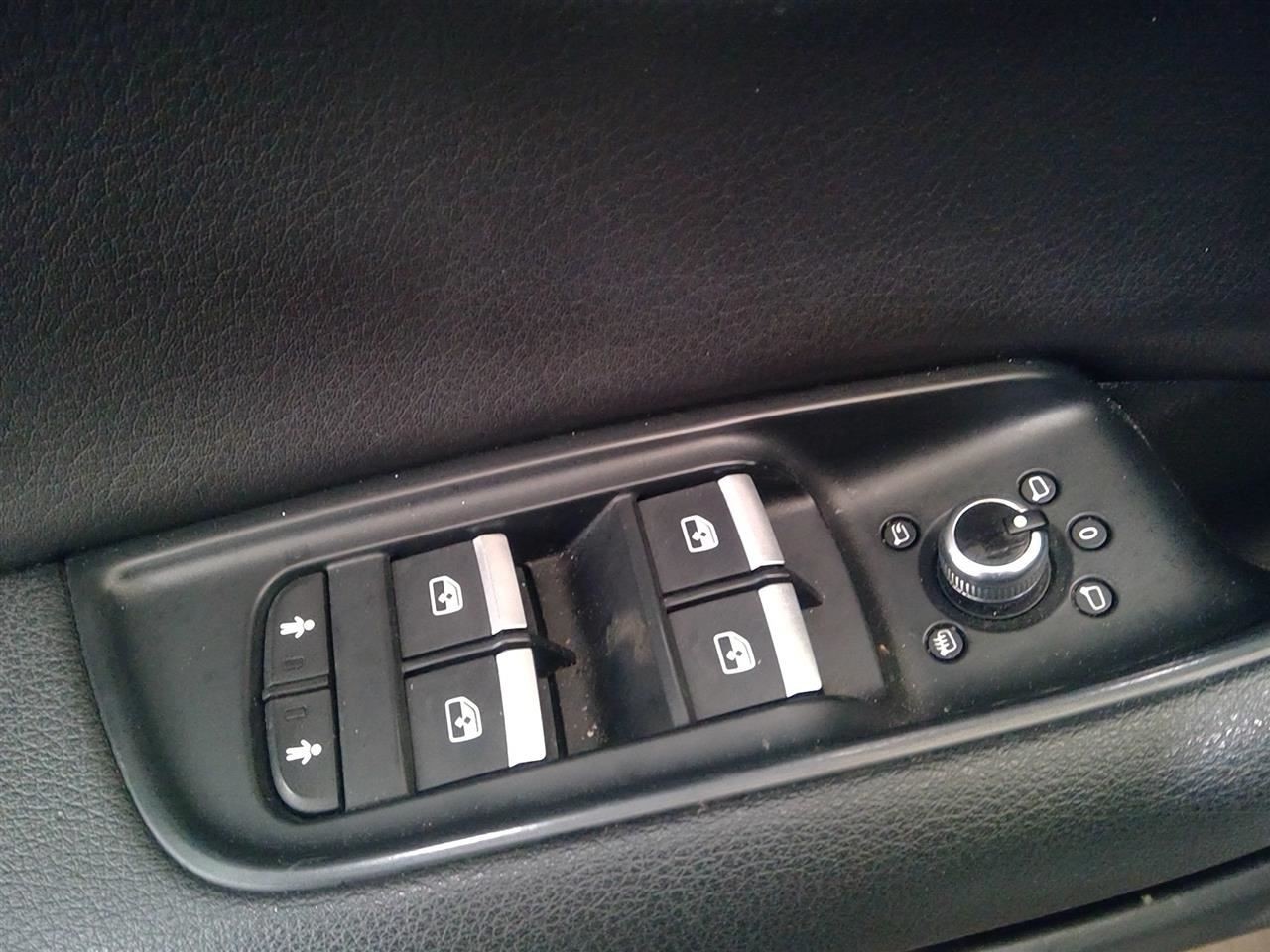 Info-GPS-TV Screen Display Dash Mounted Fits 17-19 AUDI Q7 6986635