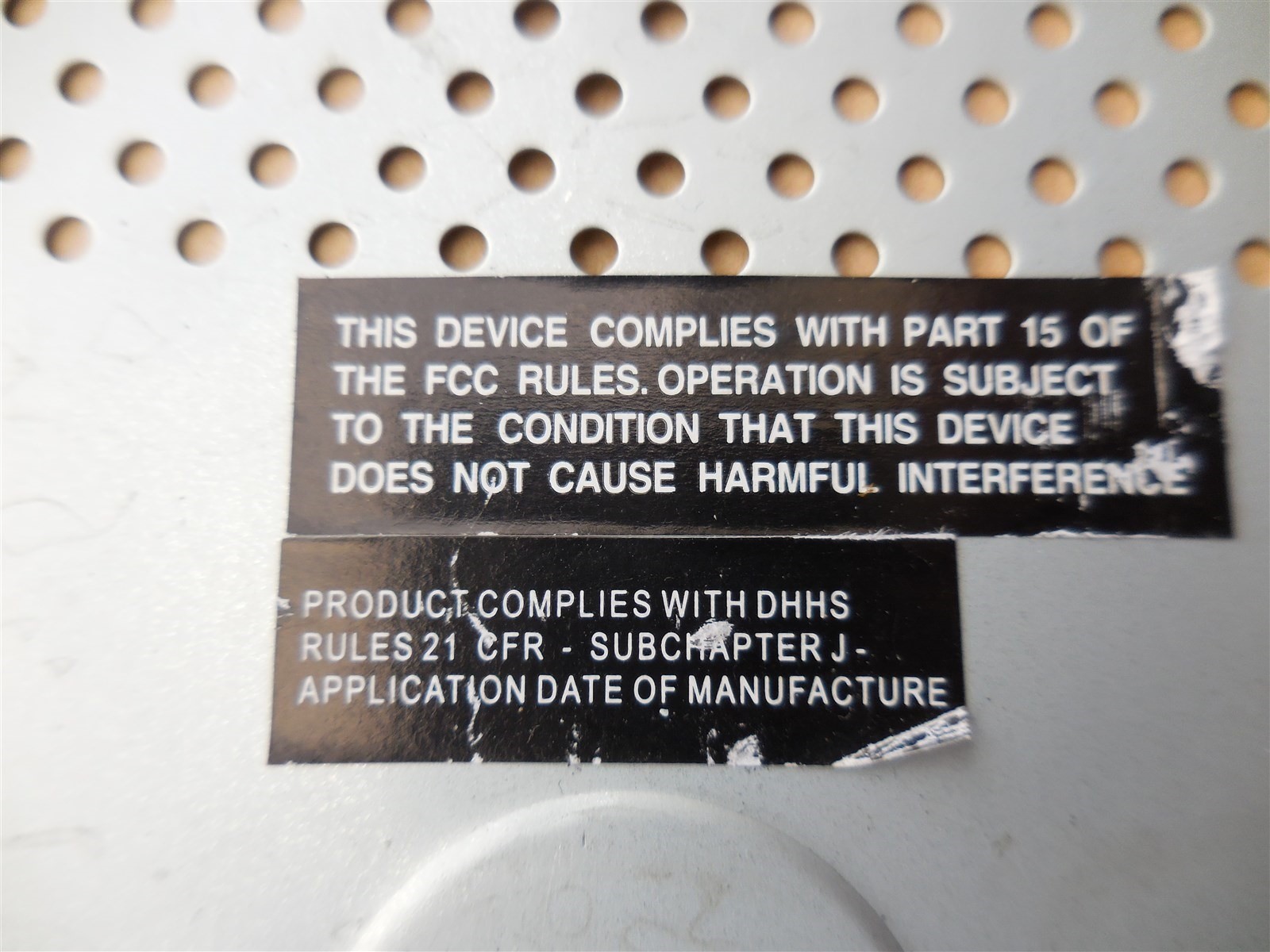 Honda BOSS MP3 COMPATIBLE IN DASH AM/FM CD RECEIVER FOR REPAIR OR PARTS