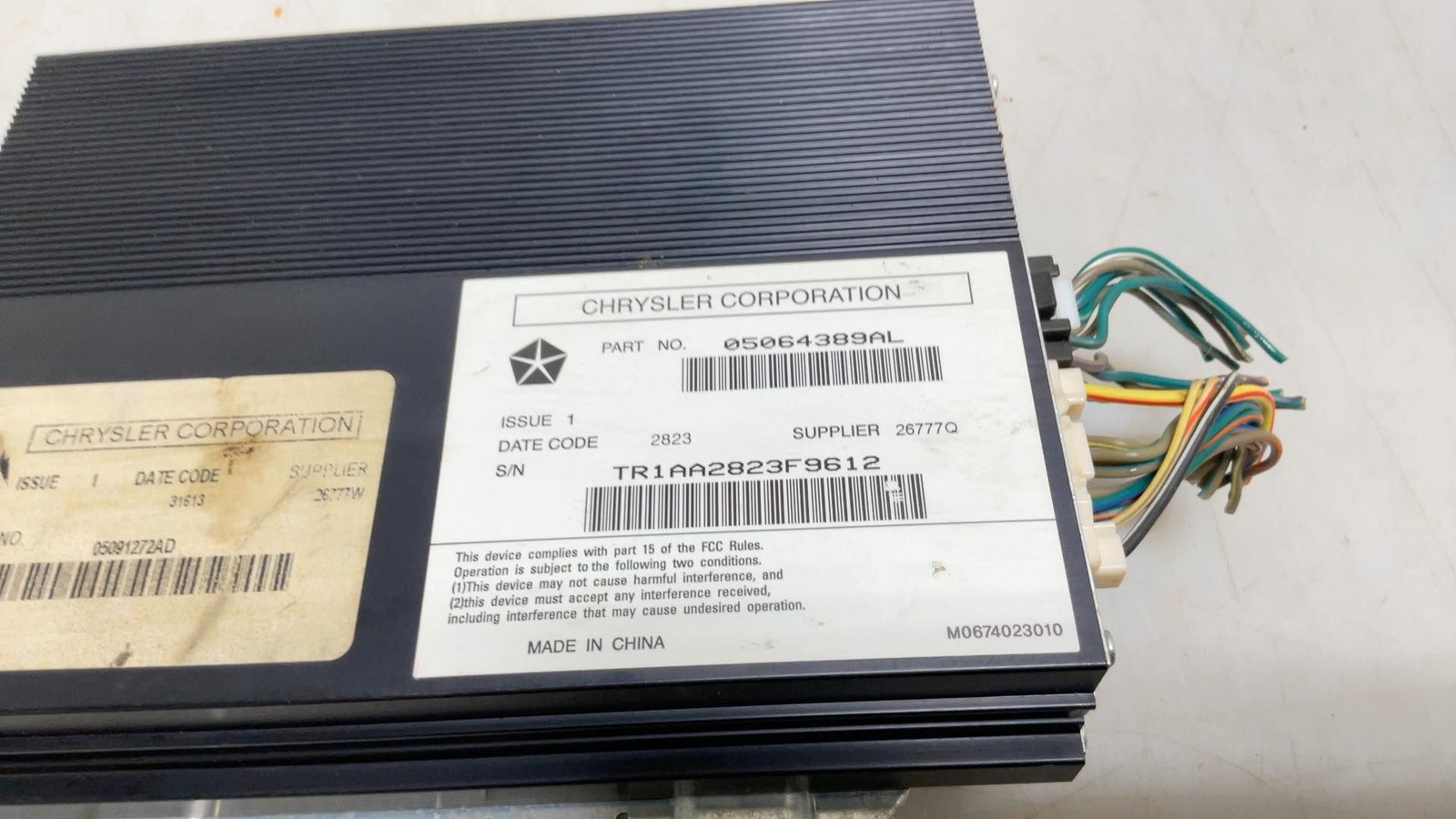 Jeep Wrangler JK OEM Factory Stock Premium Amplifier 05064389AL 2013-2014 173059