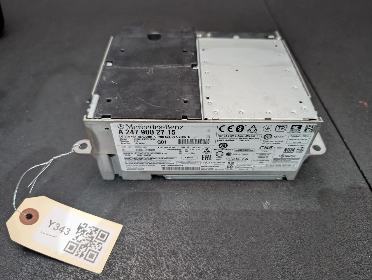 HD Radio Receiver HARMAN BECKER 2021 Mercedes GLA250 2479002715 2015 2016 – 2025