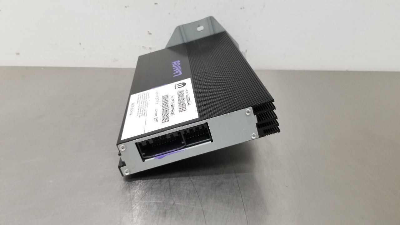 17 DODGE RAM 1500 CREW CAB RADIO AUDIO AMPLIFIER 68303985AA