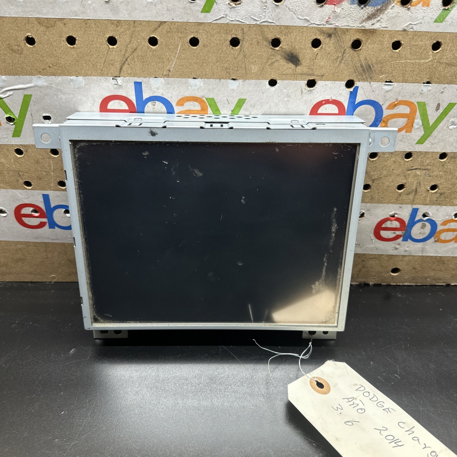 2014 DODGE CHARGER 8.4″ NAVIGATION RADIO DISPLAY SCREEN (.2)