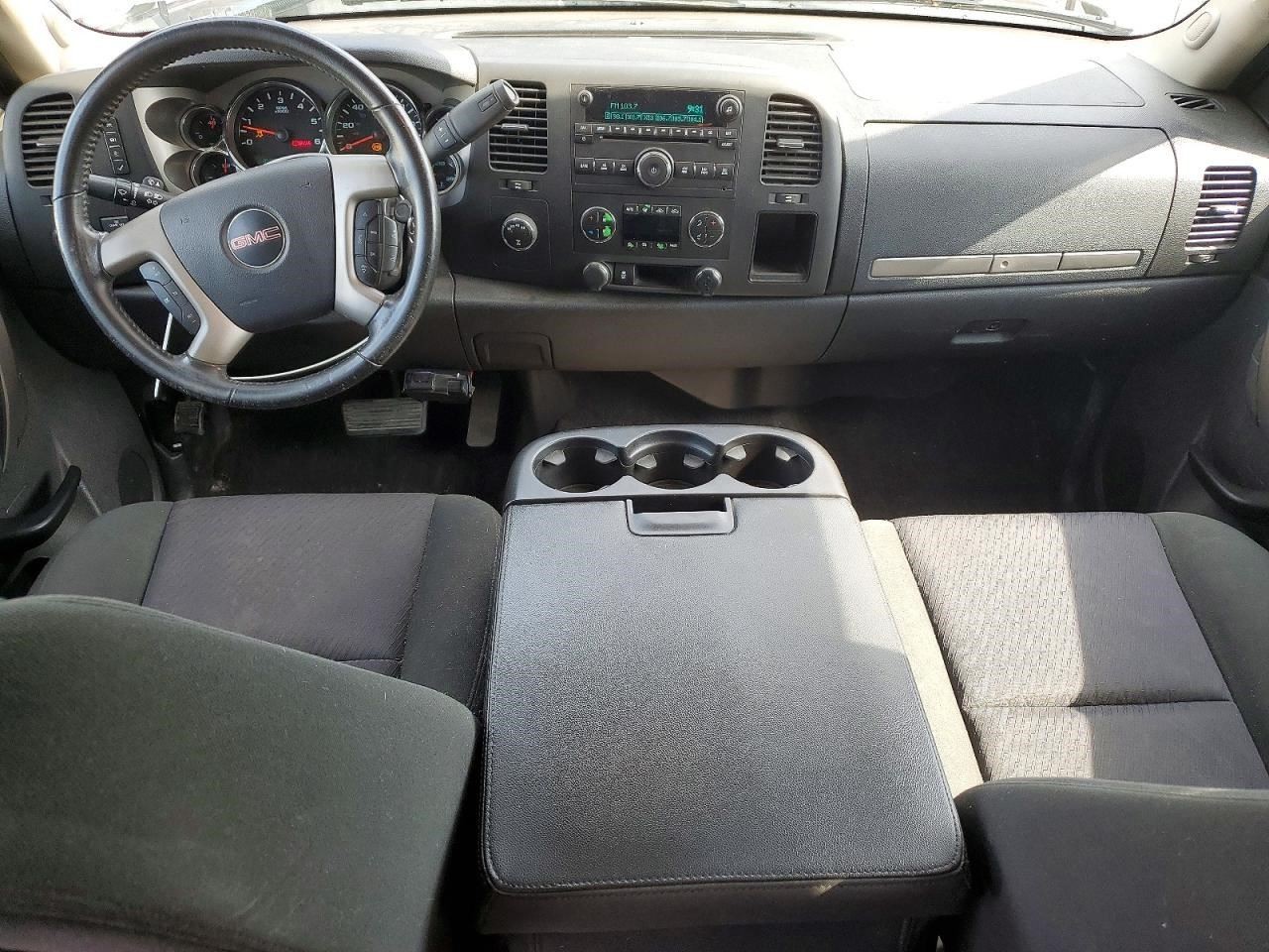 Audio Equipment Radio AM-FM-CD-MP3-USB Fits 11-21 EXPRESS 2500 VAN 1359975