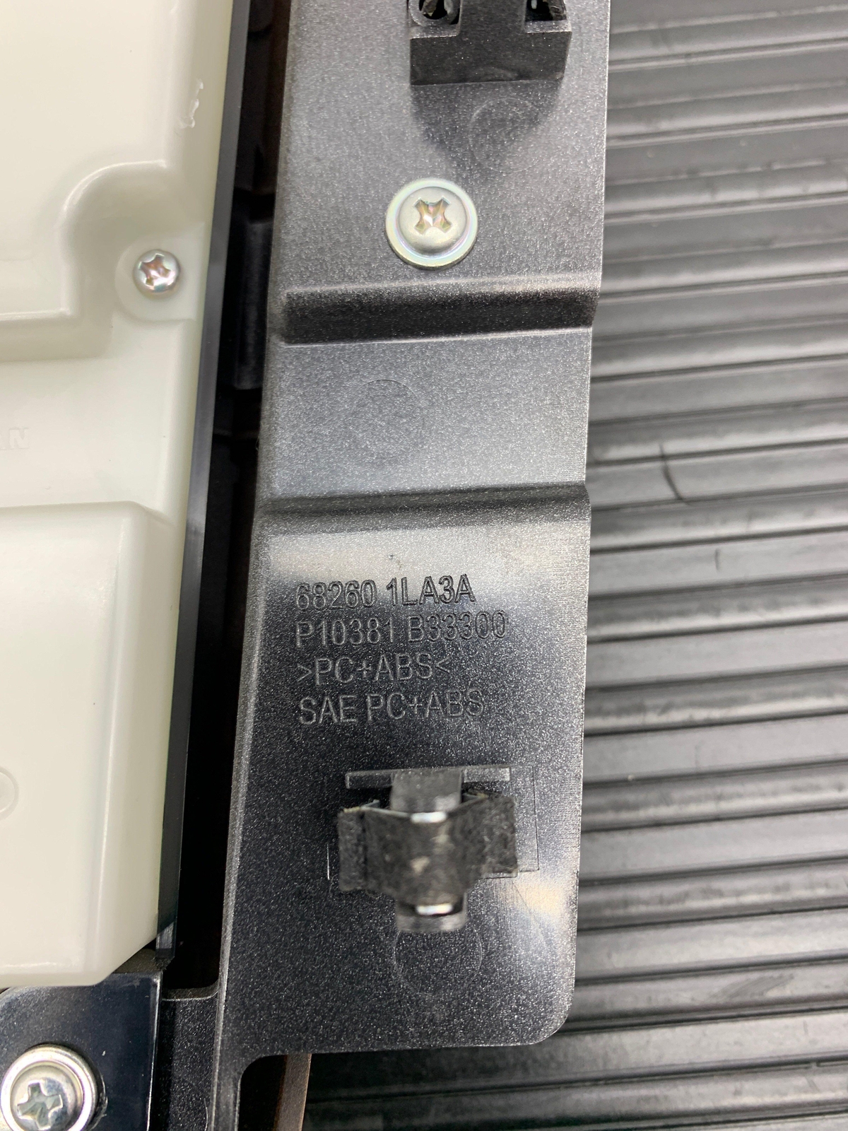 2018 – 2019 INFINITI QX80 FRONT CENTER CONSOLE RADIO A/C HEATER 253916GW1A