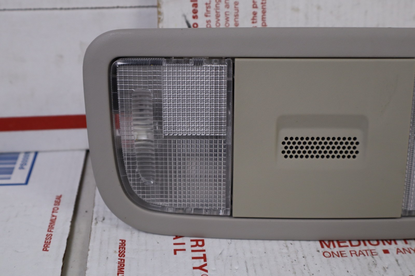 2015 2016 2017 2018 2019 2020 HONDA FIT IOVERHEAD CONSOLE DOMELIGHT