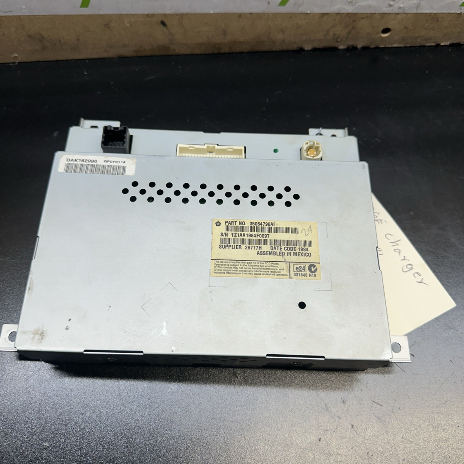 2014 DODGE CHARGER 8.4″ NAVIGATION RADIO DISPLAY SCREEN (.2)