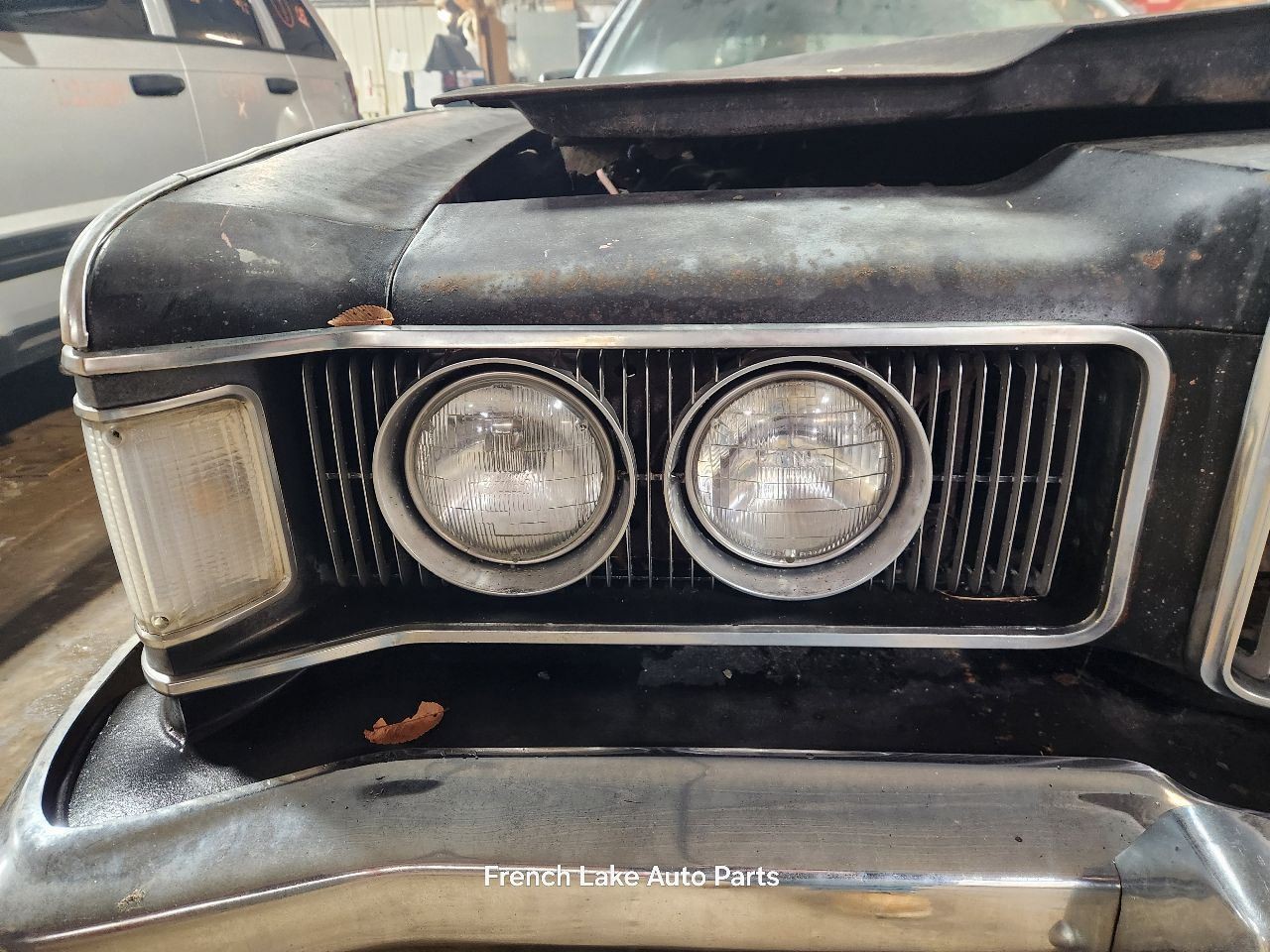 AM FM 8-TRACK Radio Untested Fits 74-81 COUGAR 1302846