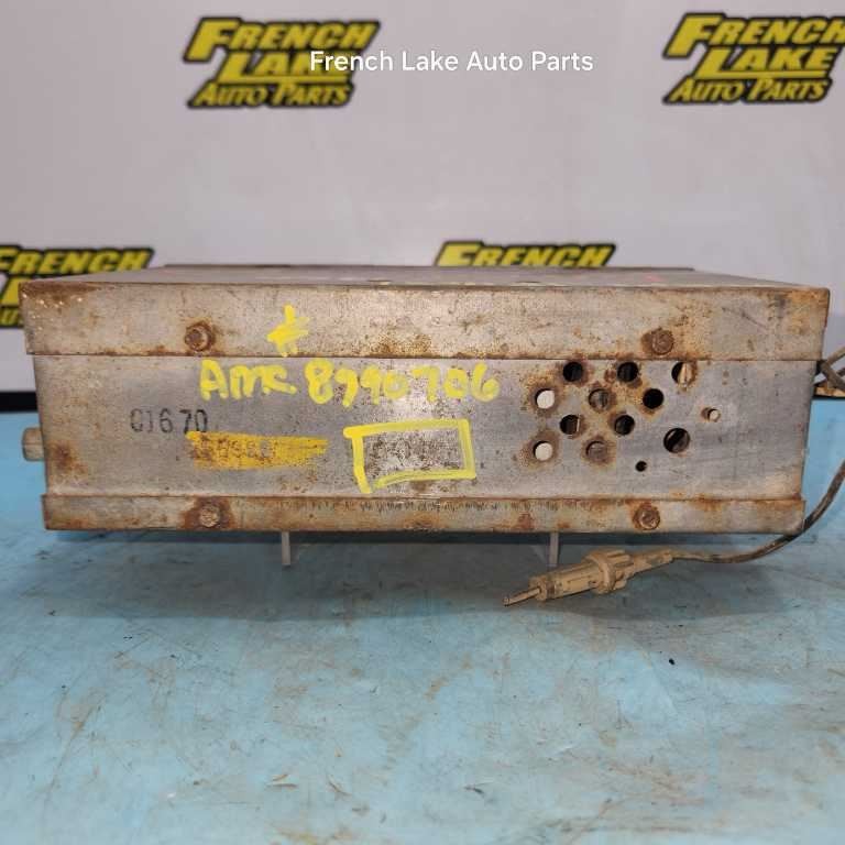 UNTESTED AM Radio “8990706 04MA” Fits 1960 RAMBLER 1239080