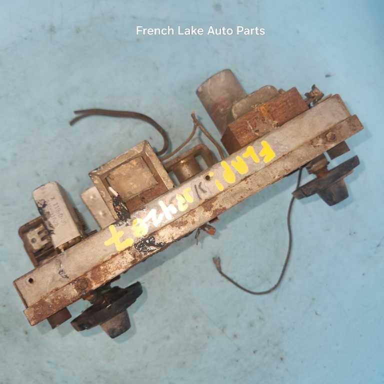 PARTS ONLY Radio Model NH1C Fits 1951 RAMBLER 1253467