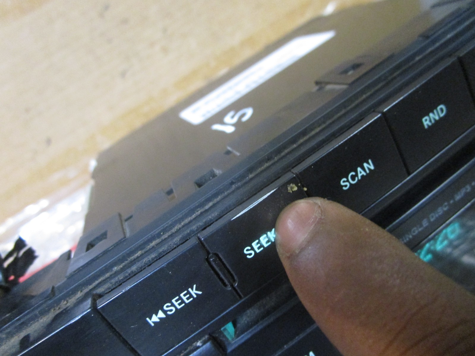 07-17 Dodge Avenger Radio Stereo CD Player Stereo Receiver AM/FM 05091164