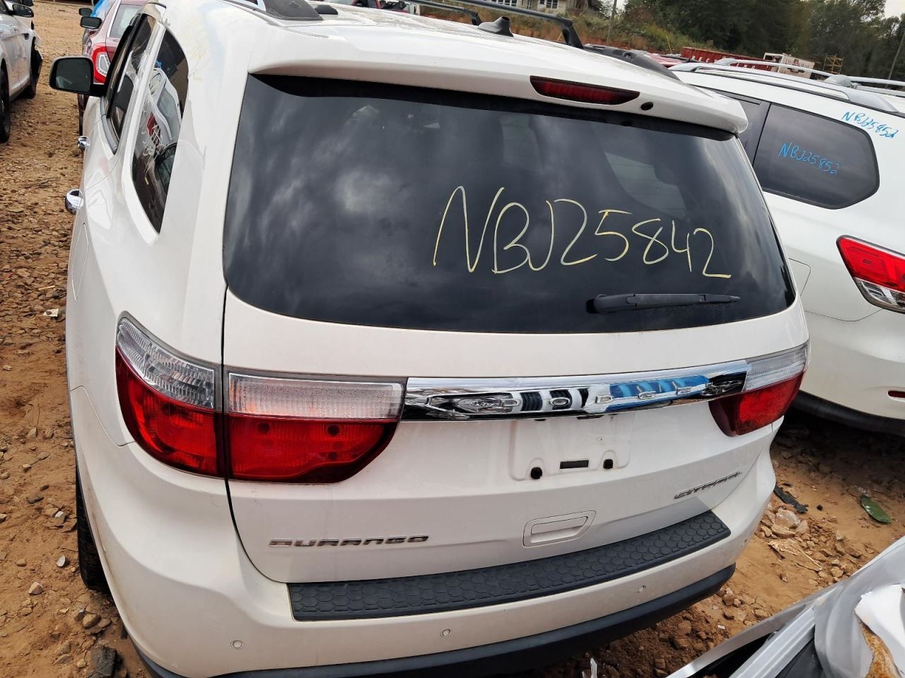 Audio Equipment Radio Receiver Face Plate ID Rhb Fits 11-13 DURANGO 4838248