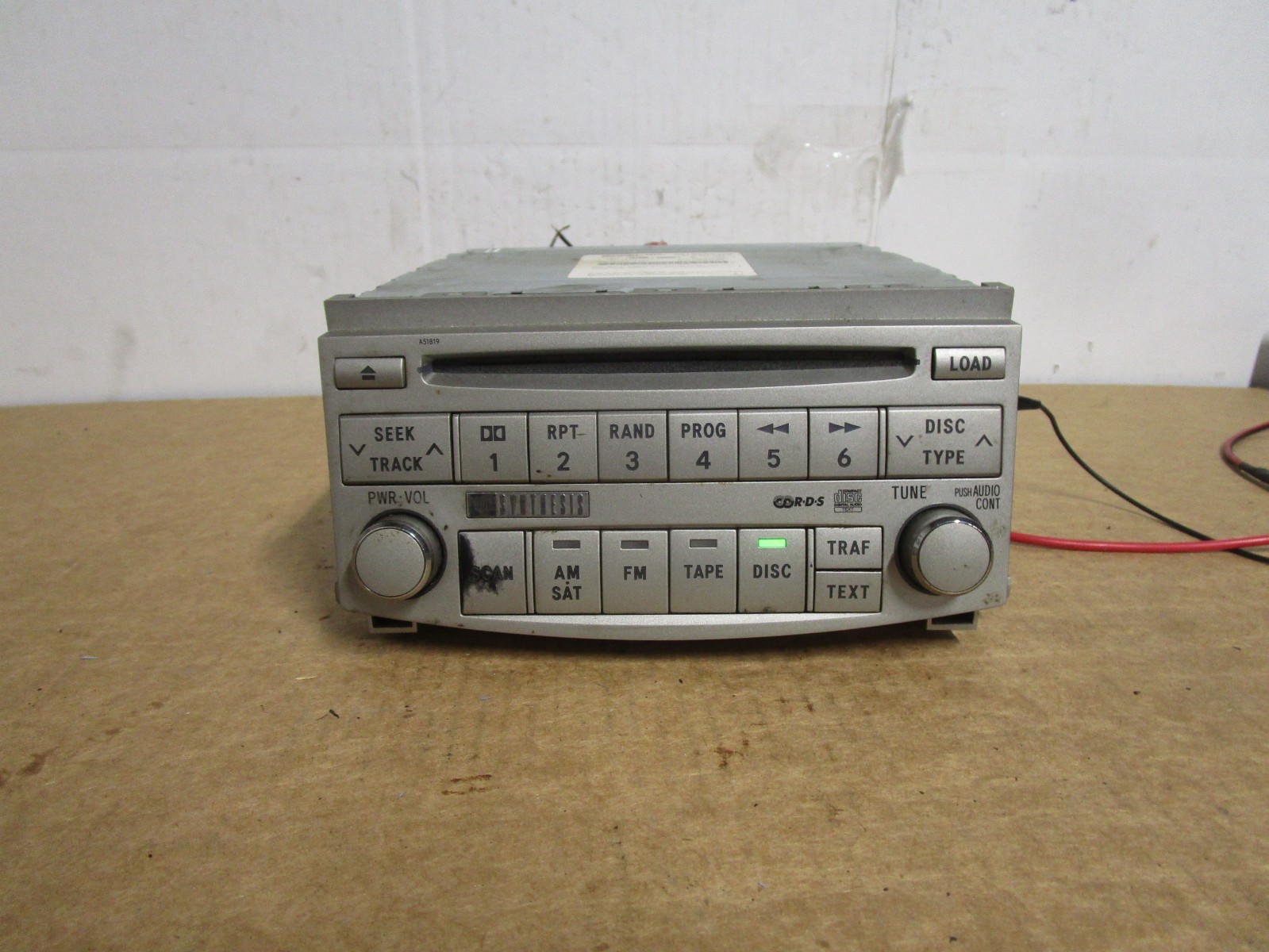 05 06 07 Toyota Avalon Radio Stereo 6 Disc CD Player Receiver AM FM 86120ac150